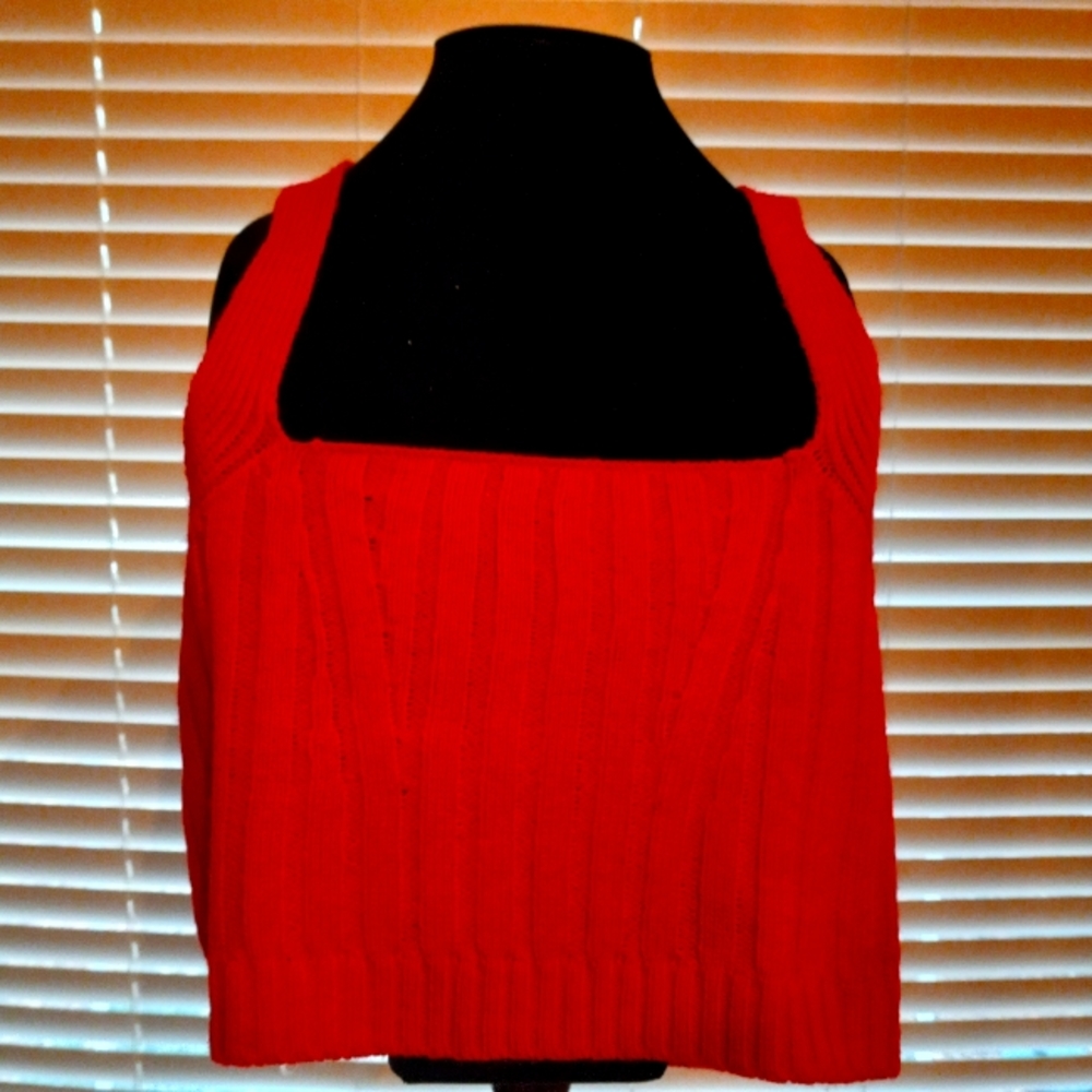 Women Red croped sweater Blouse Size L